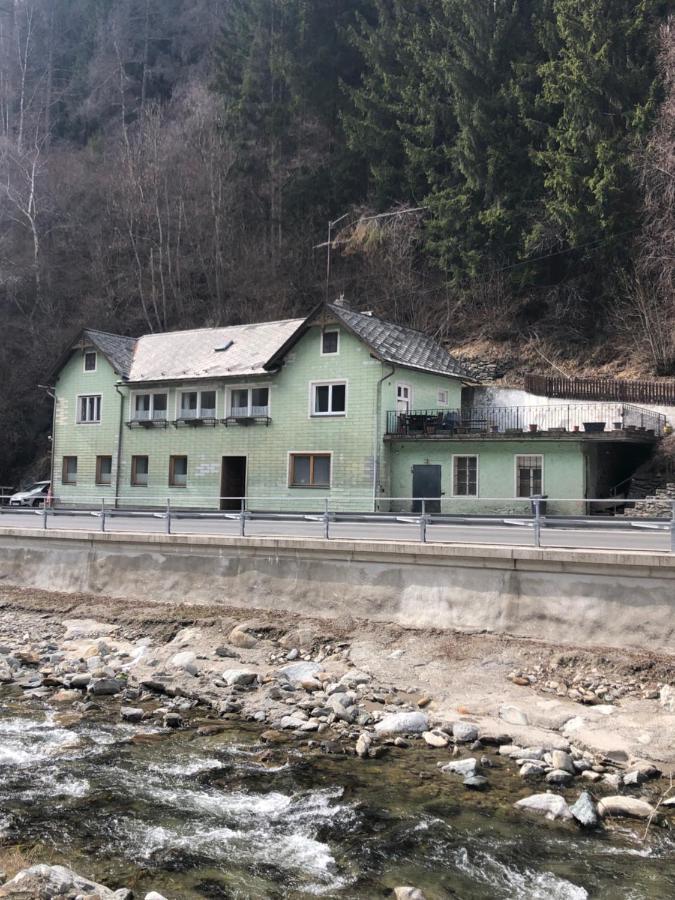Large Family Holiday Home Siren Stays Leoben  Exteriör bild