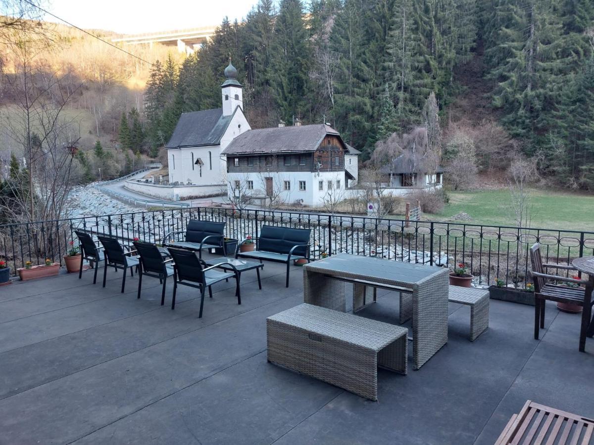 Large Family Holiday Home Siren Stays Leoben  Exteriör bild